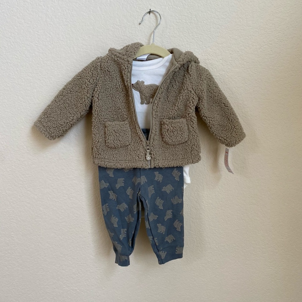 Carter’s 6 Mo Baby Bear Outfit (NWT)